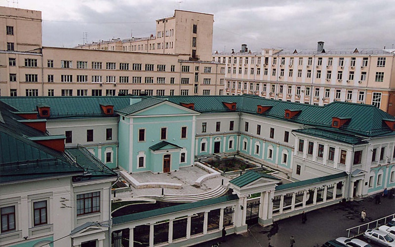 Оренбургские полотна увидят москвичи